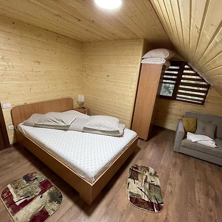 Camping Dragoske Ciofrîngeni Zewnętrze zdjęcie