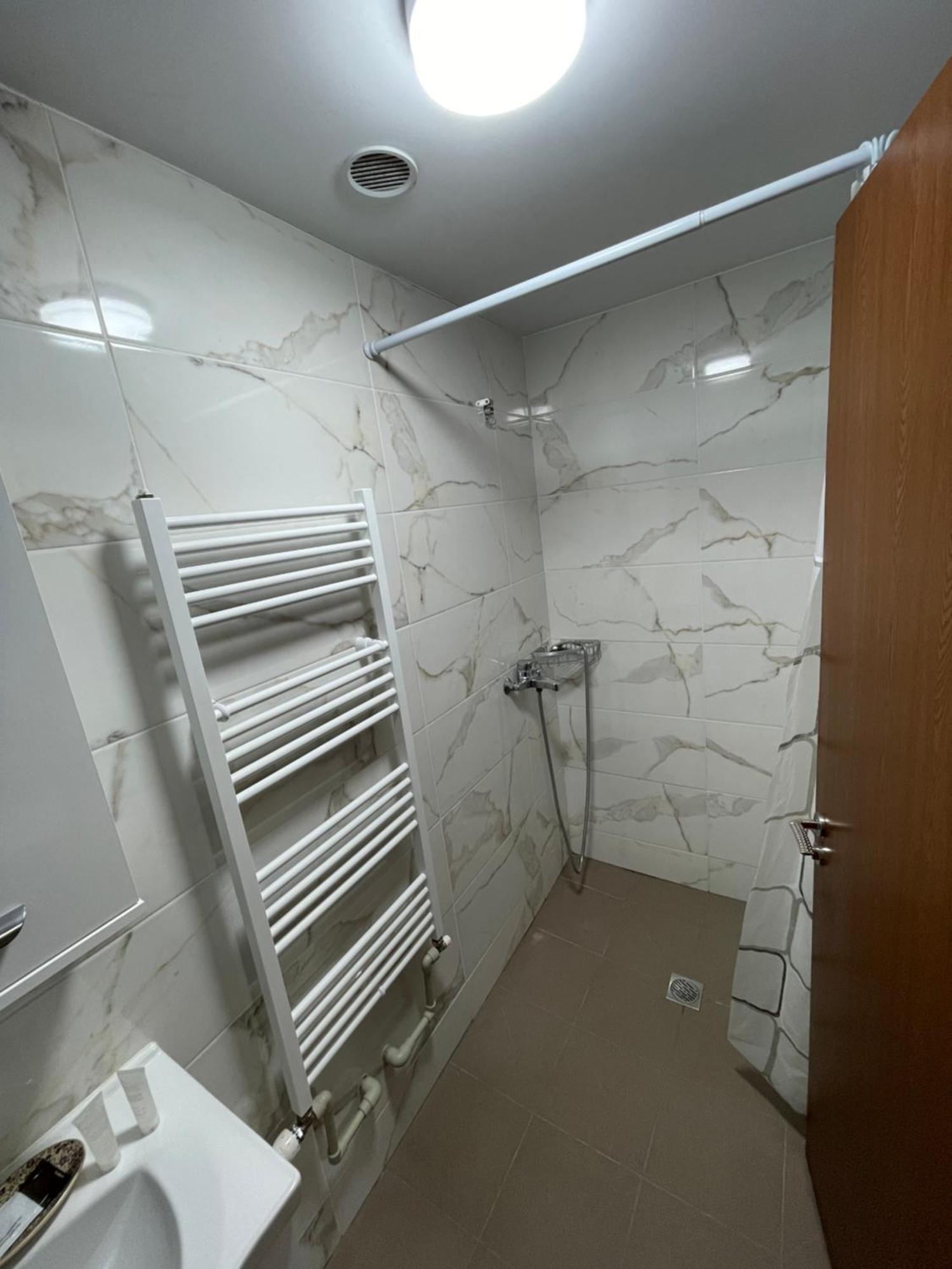 Camping Dragoske Ciofrîngeni Zewnętrze zdjęcie